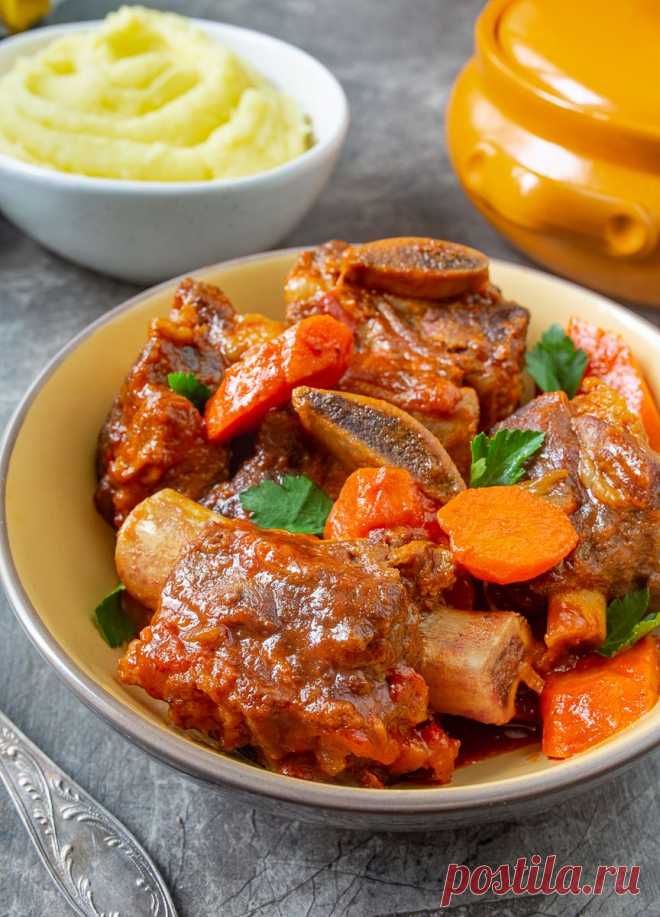 Тушеные говяжьи ребра в томатном соусе на Вкусном Блоге Тушеные говяжьи ребра в томатном соусе - вкусные проверенные рецепты, подбор рецептов по продуктам, консультации шеф-повара, пошаговые фото, списки покупок на VkusnyBlog.Ru