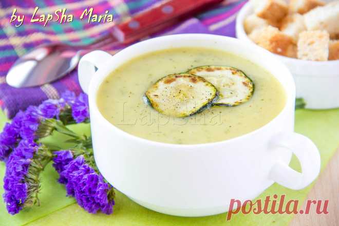 Разукрасим будни вкусом: Нежный крем-суп из цуккини с сыром чеддер