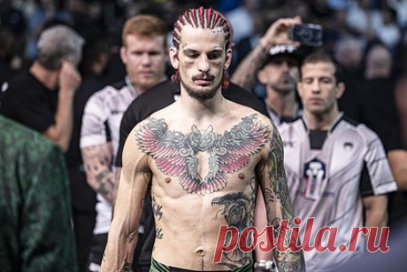 Американский боец UFC рассказал о страхе перед Махачевым. Чемпион Абсолютного бойцовского чемпионата (UFC) в легчайшем весе Шон О'Мэлли оценил выступления обладателя чемпионского пояса промоушена в легком весе Ислама Махачева. Американец признался, что испытывает страх перед россиянином. «Однажды мне приснился кошмарный сон, что мне надо драться с Махачевым», — рассказал он.