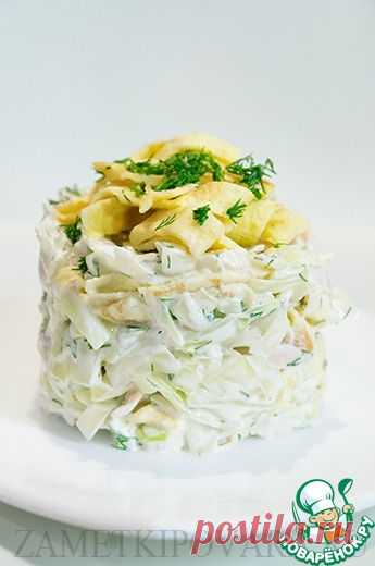 Салат из белокочанной капусты с курицей и яичными блинчиками
