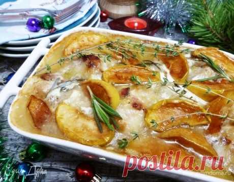 Французская куриная кастрюля A la normande. Ингредиенты: куриные голени, лук репчатый, сельдерей стебли
