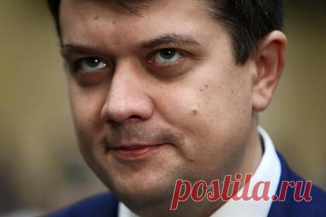 Спикер Верховной Рады ответил на все обвинения Зеленского. Спикер Верховной Рады Дмитрий Разумков считает все обвинения со стороны президента Украины Владимира Зеленского и партии «Слуга народа» надуманными, однако не будет затягивать подготовку к голосованию по вопросу своей отставки. Он указал, что выпады в его адрес — лишь предлог для смещения с должности.