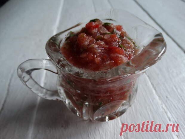 От отца мне достался оригинальный рецепт «Хреновины» — помню, как всегда, говорил: «Без неё всё безвкусное» - Ваши любимые рецепты - медиаплатформа МирТесен В моей семье хреновину готовил папа. Он обожал все жгучее, говорил, что без этого вкуса все остальное безвкусное для него. Так я и моя сестра и «втянулись»: с детства ели все под острым, просто неимоверно жгучим соусом))) Я выросла, но вкус остался прежним, хреновина – мой самый любимый соус до