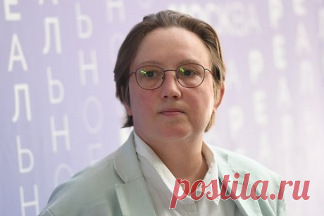 Новым директором Пушкинского музея назначена Елизавета Лихачева. Новым директором Пушкинского музея (ГМИИ) назначена Елизавета Лихачева. Об этом сообщили в Министерстве культуры Российской Федерации. Ранее Марина Лошак, которая руководила учреждением в течение почти 10 лет, написала заявление об увольнении по собственному желанию. Срок контракта Лошак истекает 2 апреля.
