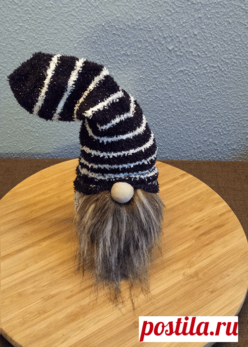 Scandinavian Christmas Gnomes From Socks: 7 Steps (with Pictures)