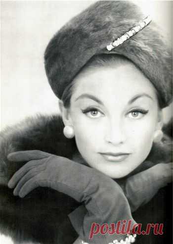 Gloves and Hat 1959