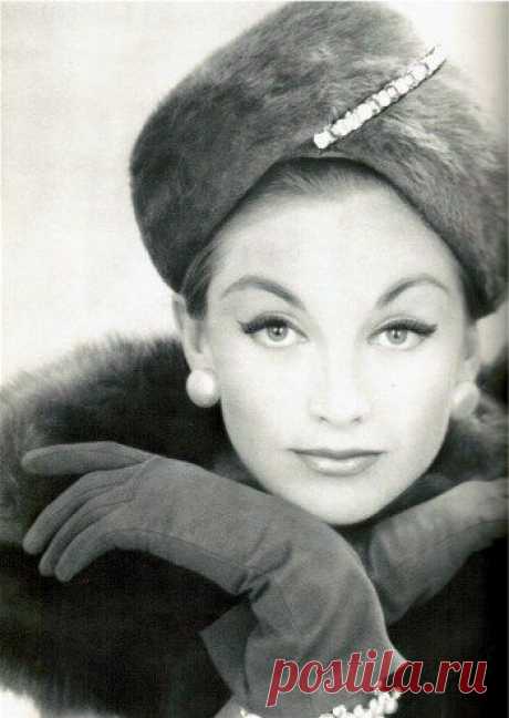 Gloves and Hat 1959