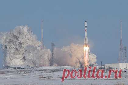 «Роскосмос» пообещал отправить к РОС десять кораблей «Орел». К создаваемой Российской орбитальной станции с 2028 по 2033 год планируется отправить десять перспективных космических кораблей «Орел», указано в презентации генерального конструктора России по пилотируемым космическим системам и комплексам, генконструктора РКК «Энергия» Владимира Соловьева.