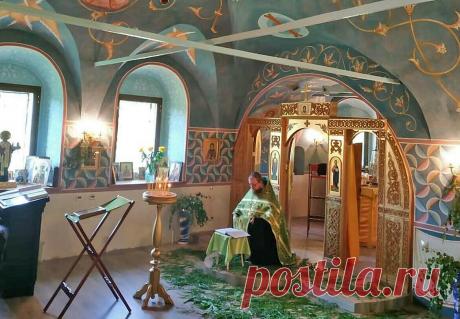 Поминание самоубийц и псевдопольза травы из храма: традиции и суеверия Дня Святой Троицы | Татар-информ | Дзен