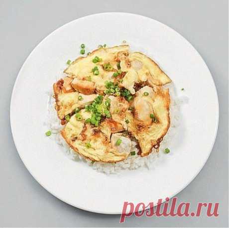 Японский омлет с рисом и курицей — Оякодон — Фактор Вкуса