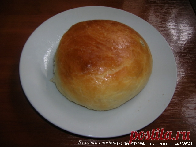 Булочки сладкие с изюмом. (тесто в хлебопечке )