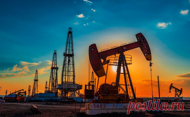 ОПЕК+ отложит увеличение добычи нефти с октября на два месяца. С первого квартала 2024 года восемь стран ОПЕК+, включая Россию и Саудовскую Аравию, добровольно снижают производство на 2,2 млн барр. в сутки. На фоне перепроизводства нефти рядом стран картель решил отсрочить увеличение добычи