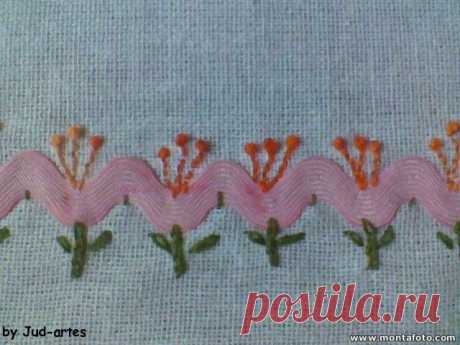 Ric Rac Tulips                                                                                                                                                     Mais