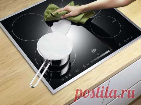 Чем чистить стеклокерамическую поверхность плиты от жира? Как правильно очистить стеклокерамическую поверхность плиты от жира и нагара в домашних условиях? Использование соды, лимонного сока и других средств.
