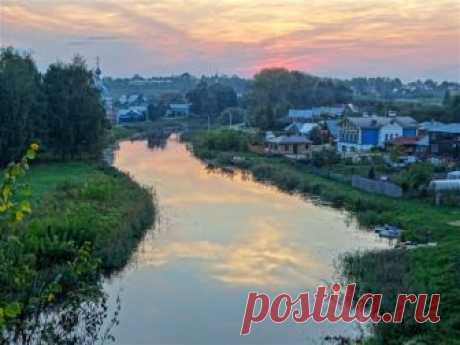 Закат солнца на реке Каменке (Суздаль)