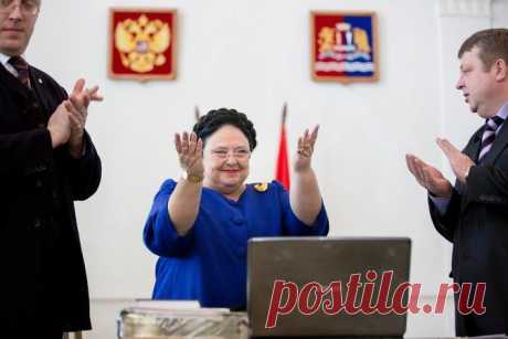 Романовы попросили Кремль о государственном титуле и резиденции в Москве