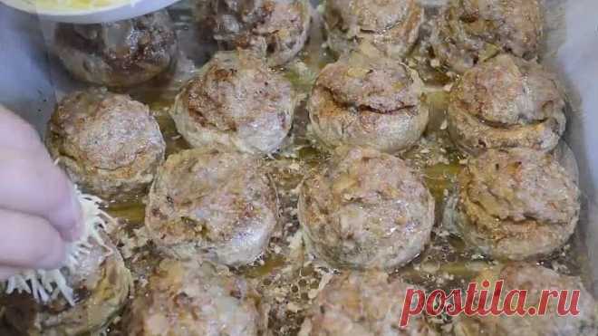 Фаршированные шампиньоны. Сытная закуска порадует гостей!
