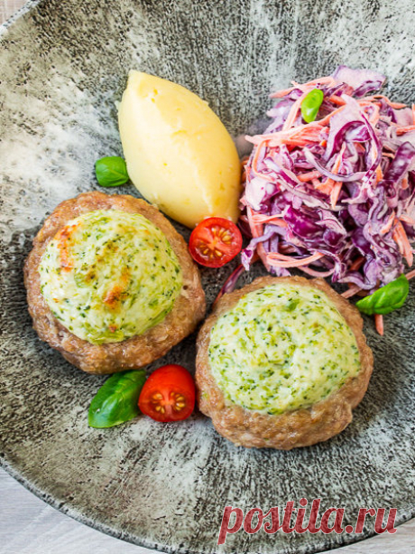 Рецепт мясных гнезд с курицей и брокколи на Вкусном Блоге