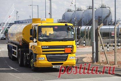 Мировому рынку нефти предсказали «суперизбыток»