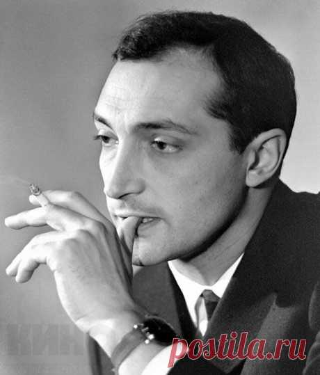 Михаил Козаков