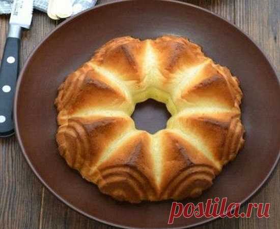 Пирог из плавленных сырков на завтрак – вкусно и оригинально!