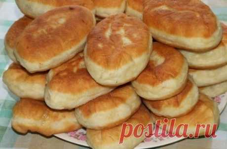 Пирожки "Вкуснотища без хлопот"

Пирожки получаются мягкие, вкусные и не черствеют 2-3 дня (если конечно доживут:)) Тесто готовится за 5 минут и сразу лепятся пирожки, не нужно ждать пока оно поднимется.

Нам понадобится:
Жми "Подписаться" и читай продолжение доступное всем ниже!

1 стакан теплой воды;
50 гр. прессованных дрожжей;
1 ст. ложка сахара;
1 ч. ложка соли;
3 ст. ложки подсолнечного масла;
4 стакана муки;
1 стакан крутого кипятка;
начинка любая.

В теплой воде ра...