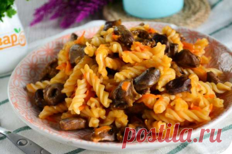 Куриные сердечки с макаронами