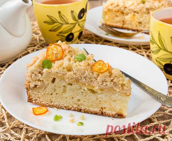 Лимонный пирог со штрейзелем на Вкусном Блоге Апдейт фото к рецепту от 29.05.2008 Я просто обожаю выпечку с ароматом лимона – у меня от одного ее запаха начинается обильное слюноотделение, а уж про вкус я вообще молчу. Лимонный пирог, который я предлагаю вам приготовить сегодня, прекрасно подойдет для большого чаепития в кругу семьи или друзей. Мягкая основа,…