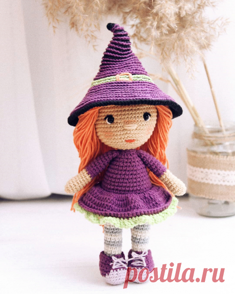 PDF Ведьмочка крючком. FREE crochet pattern; Аmigurumi doll patterns. Амигуруми схемы и описания на русском. Вязаные игрушки и поделки своими руками #amimore - кукла, куколка, девочка, шляпа ведьмы, ведьмочка, Хэллоуин.