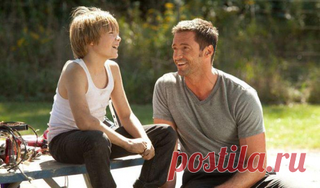 Вот что каждый отец должен рассказать сыну о женщинах, психология отношений
«Дорогой сын, Недавно ты рассказал мне, что переписываешься с одной девушкой и планируешь встретиться с ней в школе. Я хотел спросить тебя, будет ли это свидание, но боялся поставить тебя в неловкое положение. Какая она? Красивая? Умная? Какую музыку слушает? Похожа ли она на твою мать? Я уже не помню, как именно это...