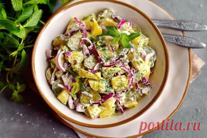 Самый вкусный немецкий салат
Рецепт популярного салата немецкой кухни. Готовится он очень быстро и просто, используется небольшой ингредиентный состав. Отварной картофель дополняется маринованными огурчиками и луком. Нарезаются они достаточно …
Читай дальше на сайте. Жми подробнее ➡