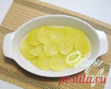 Слоёная картошка с курицей в духовке - получается много, готовится быстро