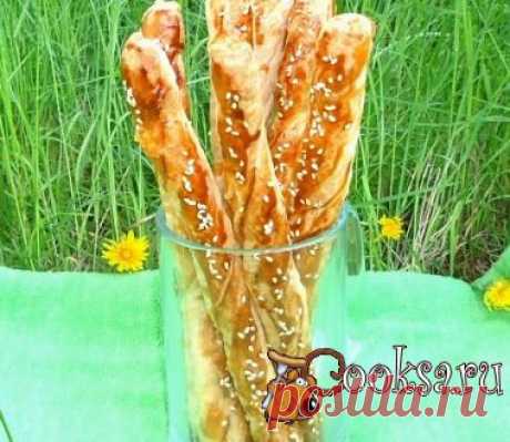 Слоёные палочки с сыром и арахисом фото рецепт приготовления