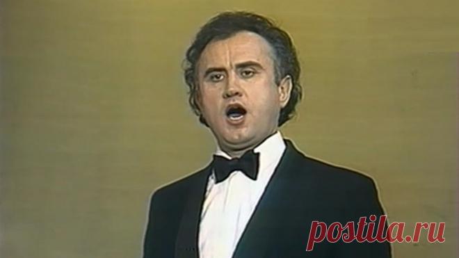 Хайдар Бигичев - Без кабызган утлар
Хәйдәр Бигичев - Без кабызган утлар
Салих Сәйдәшев көе, Кәрим Тинчурин сүзләре