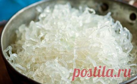 Wall | VK
Низкокалорийная замена пасте
Одной из причин почему люди выбирают лапшу из ламинарии является ее низкая калорийность. Порция лапши настолько низкая по содержанию калорий, что о калориях практически не стоит беспокоиться. В самом деле, в одной 100 г порции содержится всего 5-10 калорий. Лапша из ламинарии также относится к низкоуглеводной еде и идеальна для людей, желающих похудеть. Несмотря на низкое содержание калорий, лапша помогает людям чувствовать сытость,