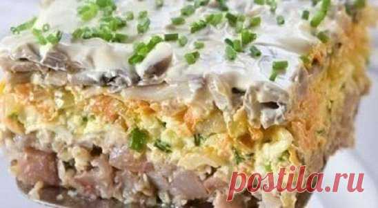 Любимый слоеный салат "Очень вкусная селедка" | Четыре вкуса