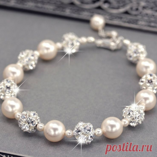 Найдено на сайте roxysjewelry.com.