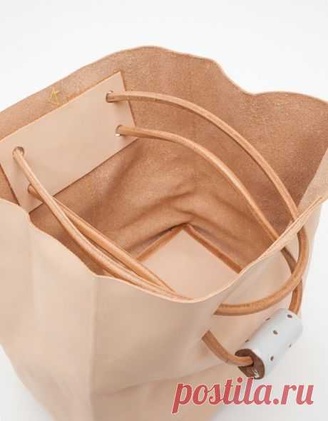 (1) Tote Bag MXS...love the pull handle | Leather work