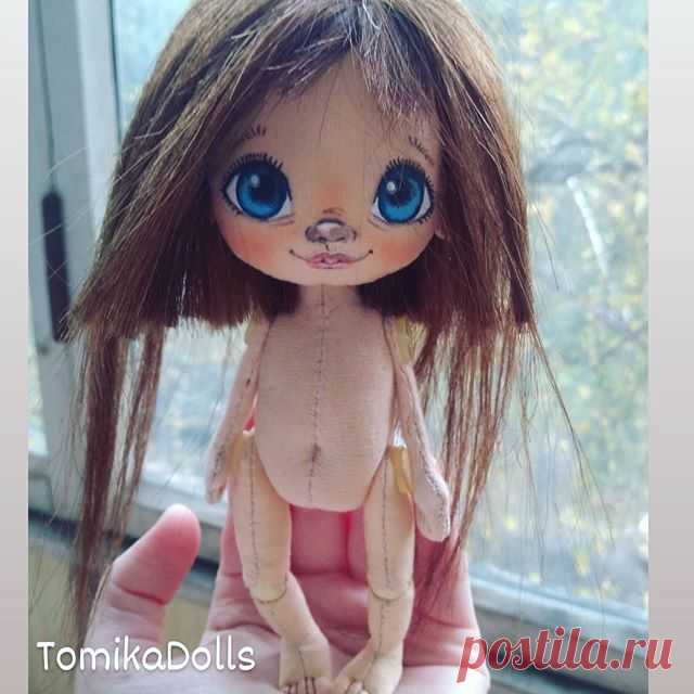Photo by ♡ Куклы ручной работы ♡ on September 28, 2020. На изображении может находиться: 1 человек.