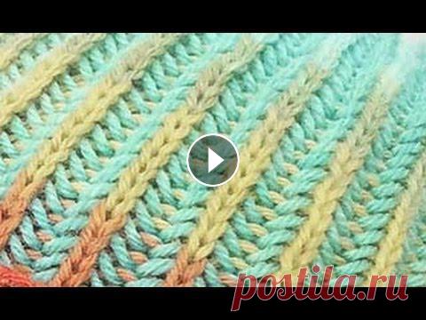 Двухцветная патентная резинка (резинка бриошь) по кругу В этом видео разберем как вязать двухцветную резинку бриошь по кругу.Такая резинка получается объемной, фактурной, , отлично смотрится с обеих сторон,...