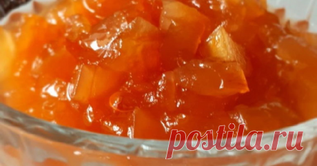 Варенье из апельсинов и лимонов
В этой статье хочу описать рецепт вкуснейшего и не менее полезного лакомства. Это варенье из апельсинов и лимонов. Ароматный солнечно-оранжевый десерт для любителей сладкого!
Идея приготовить один из таких десертов пришла ко мне неслучайно. Зимой у меня в качестве вкусного дополнения к чаю всегда находилось что-нибудь из заготовок. Обычно я просто размораживала какие-нибудь ягоды и смешивала их с минимальным количеством сахара.