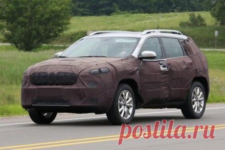 Jeep готовит обновление внедорожника Cherokee
