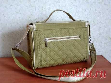 (1) Facebook