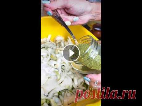 Рецепт вкусного Салата из Огурцов на зиму #shorts Очень вкусный Салат из Огурцов на зиму #shorts Рецепт: огурцы - 1,5 кг. лук репчатый - 1 кг. сухая петрушка - 1 ст. л. соль - 2 ст. л. сахар - 3 ст. л...