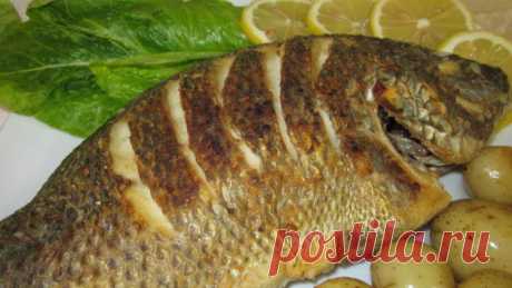 Как поджарить рыбу целиком с хрустящей корочкой? | Еда и кулинария