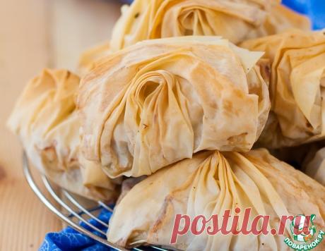 Пирожки "Плиссе" с курицей и шпинатом – кулинарный рецепт