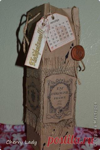 Мастер класс - Подарок для мужчины - бутылка с кирпичиками и винтажная упаковка с тегами и сургучной печатью