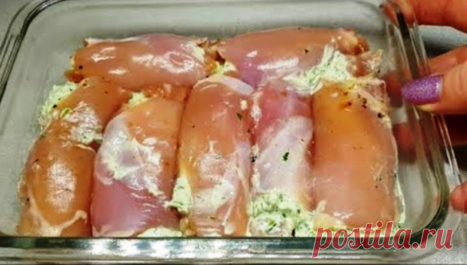 Вкуснее еще не было! Новый рецепт вместо надоевших котлет Такие куриные котлетки с сыром творожным, йогуртом и чесноком – это не только очень вкусно, но сытно. Можно подавать с самыми разными гарнирами салатами и закусками. Для приготовления вам потребуются такие ингредиенты: бедра куриные, 8 шт; йогурт, 120 г; сыр творожный, 100 г; сыр, 3 – 4кусока; соль, перец, специи, зелень; чеснок, 1 зубчик. Процесс […]