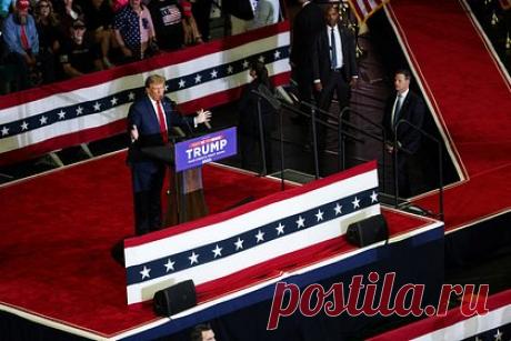 Слова Трампа о поощрении нападающих на страны НАТО объяснили. Экс-президент США Дональд Трамп пытается давить на руководство стран НАТО, считает политолог, американист Малек Дудаков. Так в разговоре с «Лентой.ру» он объяснил слова политика о поощрении им тех государств, которые теоретически могут напасть на некоторых членов Североатлантического альянса.