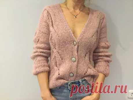 Тренд — Короткий Кардиган с V- образным вырезом на застёжке.Trend- short button front cardigan.